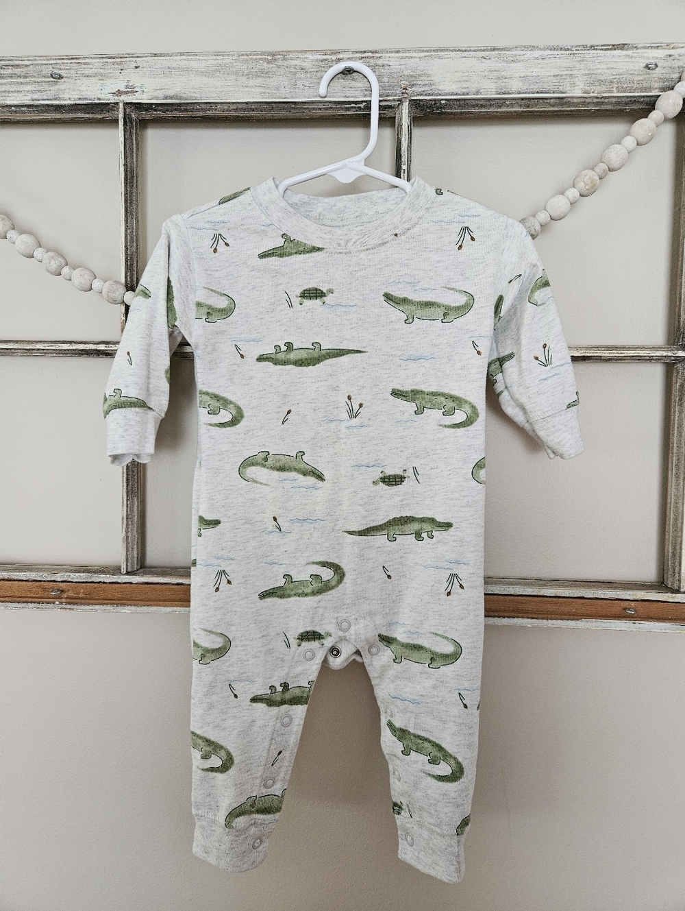 Carter's Just One You Light Gray One-Piece with Green Alligator Turtle Print 9M